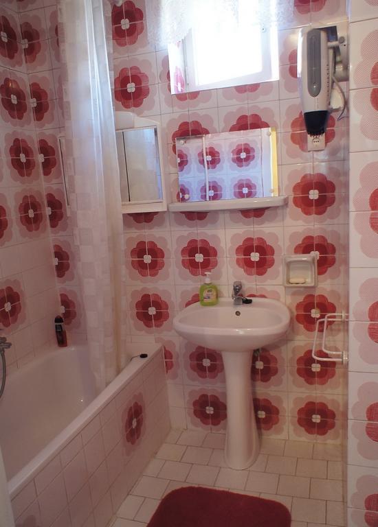 Villa Hajnal Apartman Gyula Zimmer foto